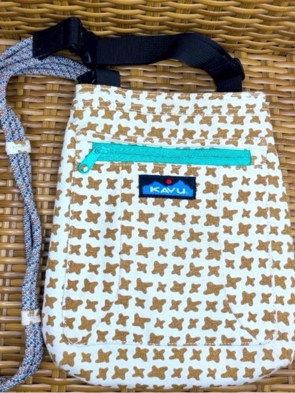 Kavu Crossbody